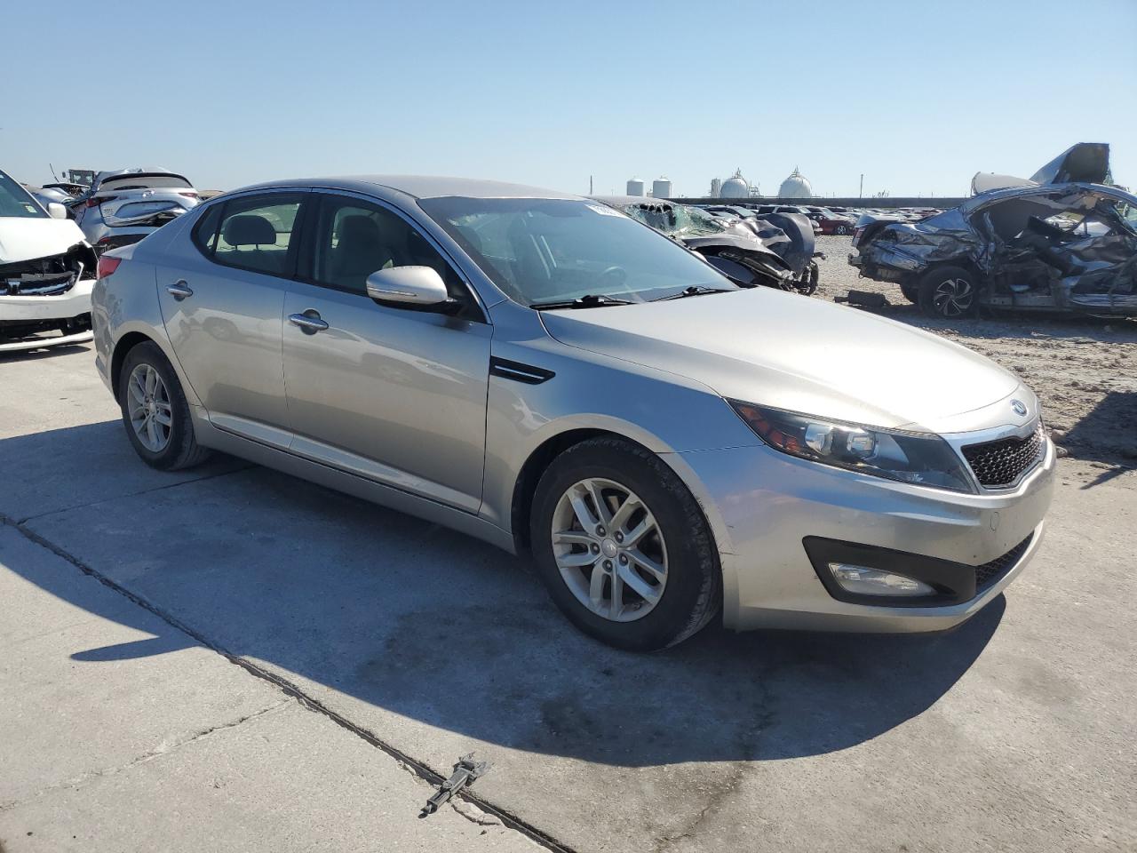 VIN KNAGM4A79D5375512 2013 KIA OPTIMA no.4