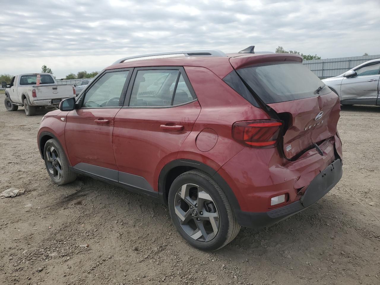 2021 Hyundai Venue - Image 2