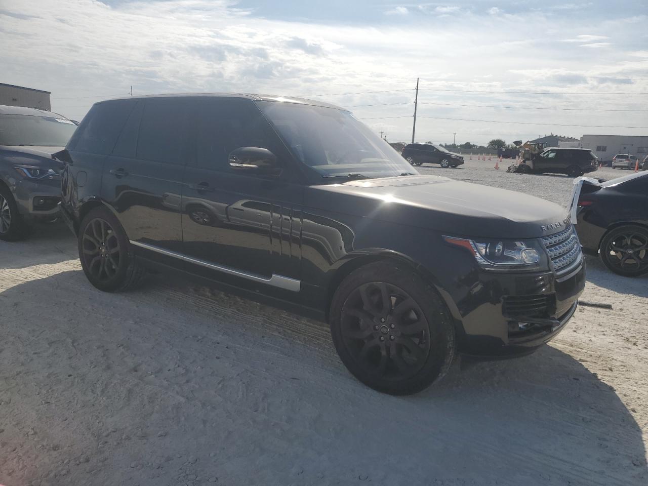 2016 Land Rover Range Rover - Image 4