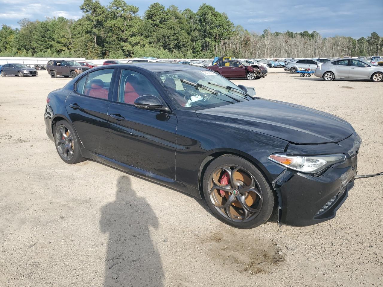 2017 Alfa Romeo Giulia - Image 4