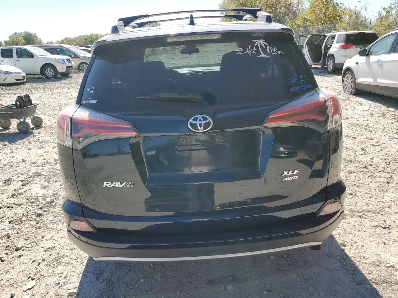 2T3RFREV6HW673073 2017 Toyota Rav4 Xle