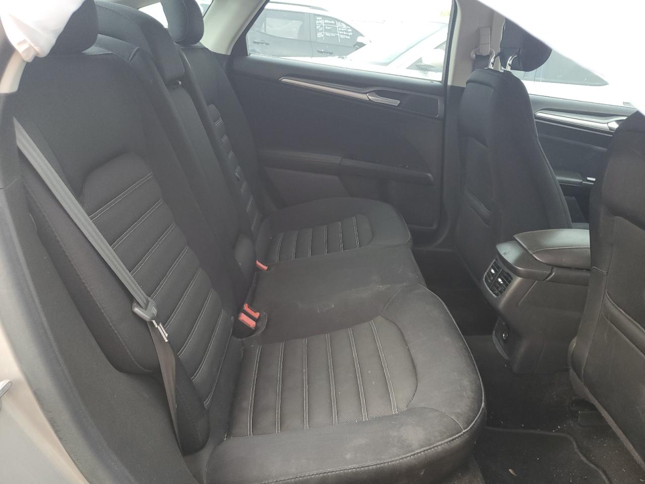 2015 Ford Fusion - Image 10