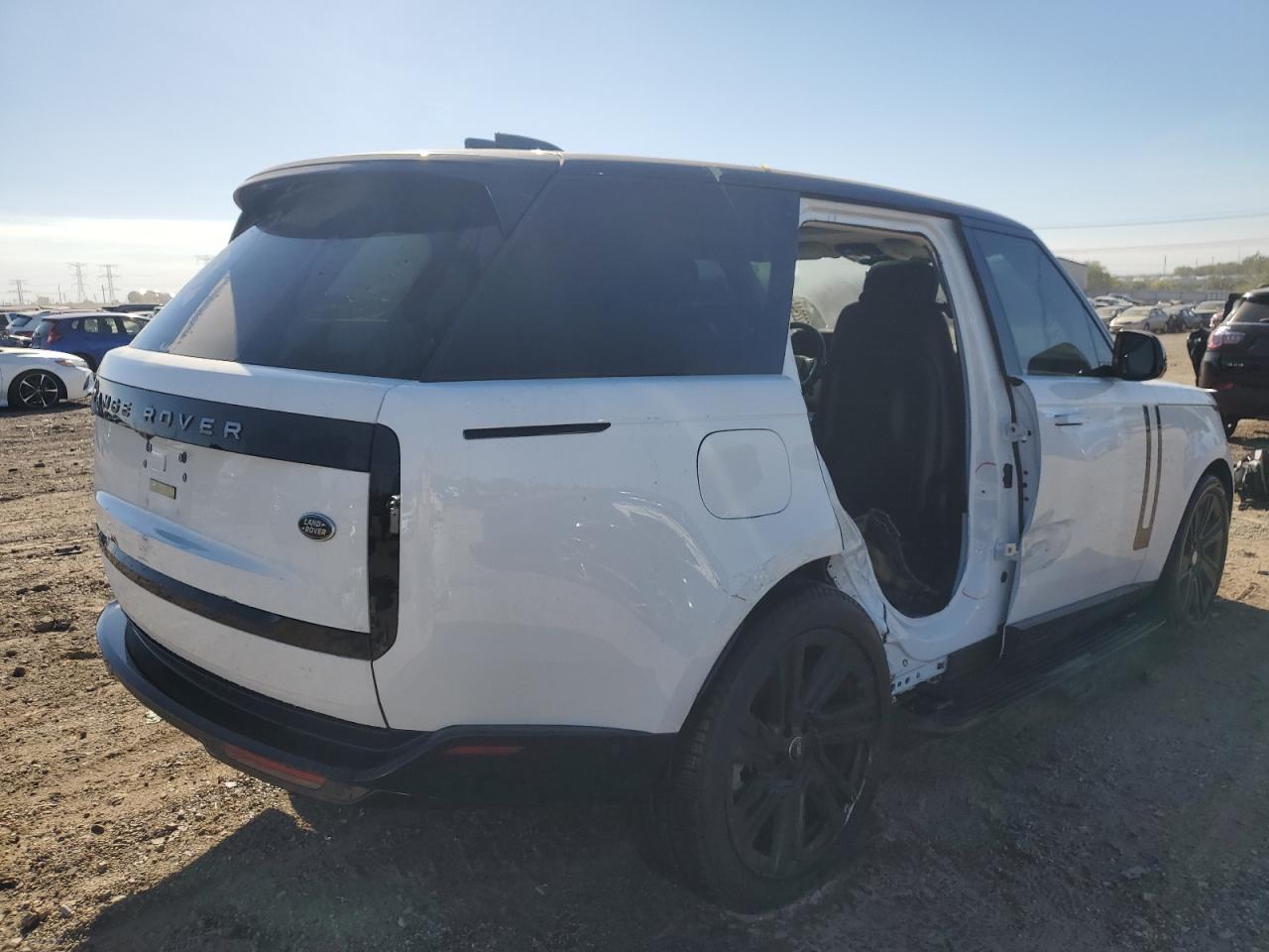 2023 Land Rover Range Rover - Image 3