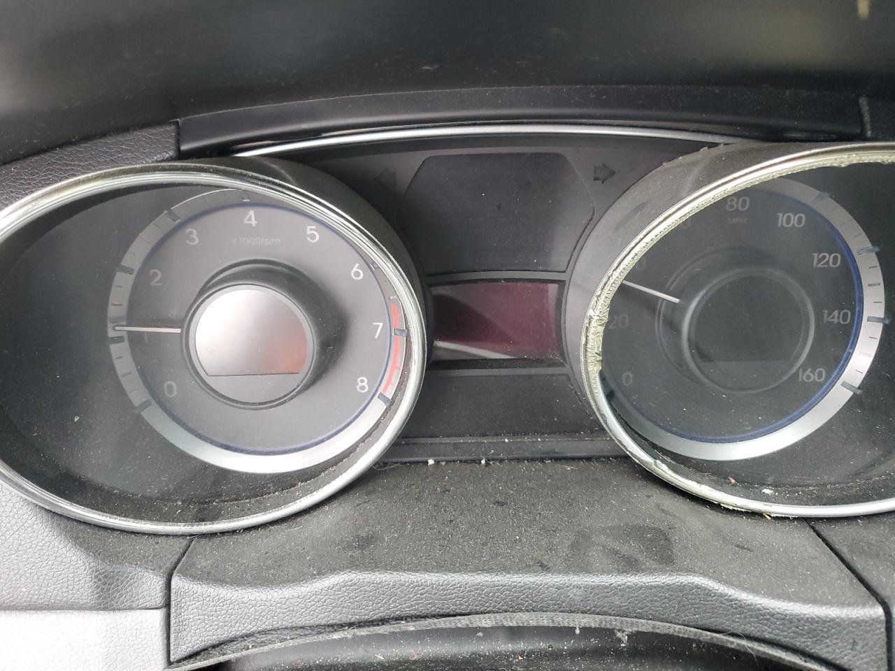 2011 Hyundai Sonata - Image 9