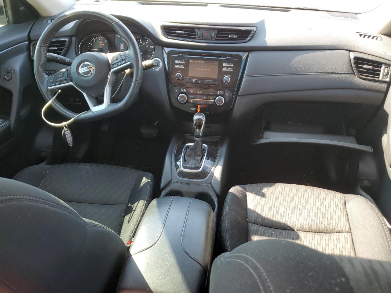 2017 Nissan Rogue - Image 8