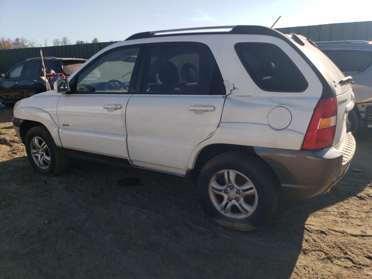 2007 Kia Sportage - Image 2