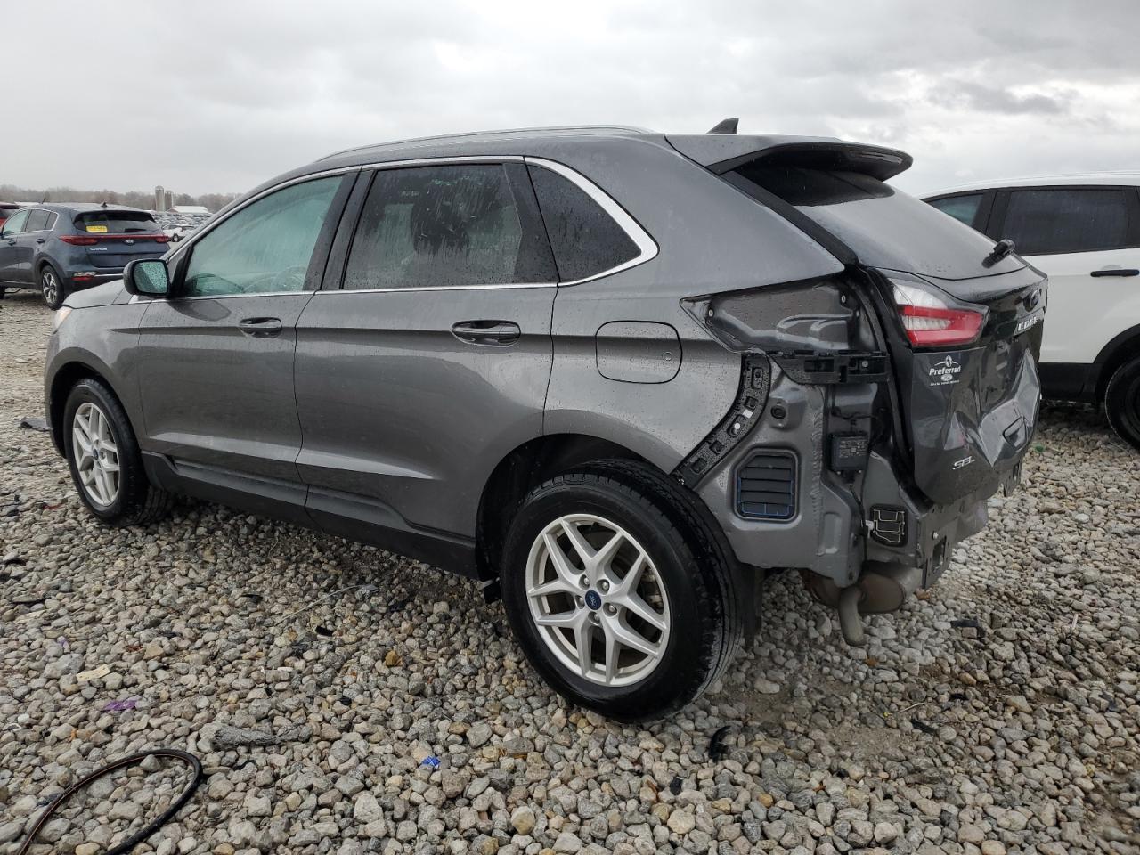 2021 Ford Edge - Image 2
