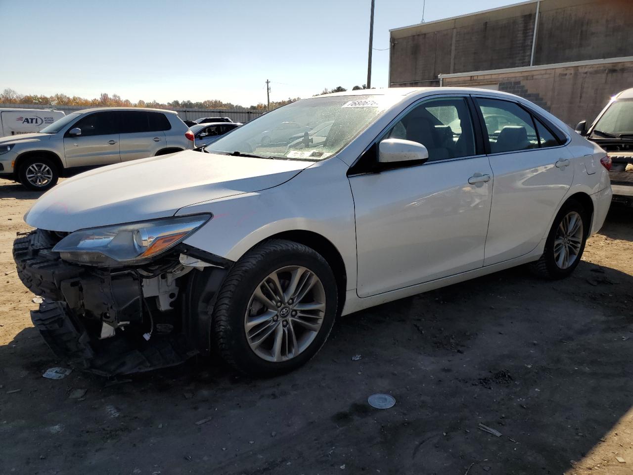 VIN 4T1BF1FK3HU352592 2017 TOYOTA CAMRY no.1