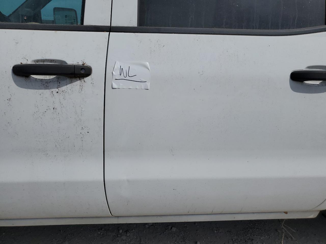 2016 Chevrolet Silverado - Image 12