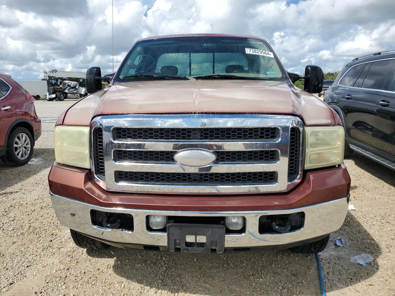2005 Ford F250 - Image 5