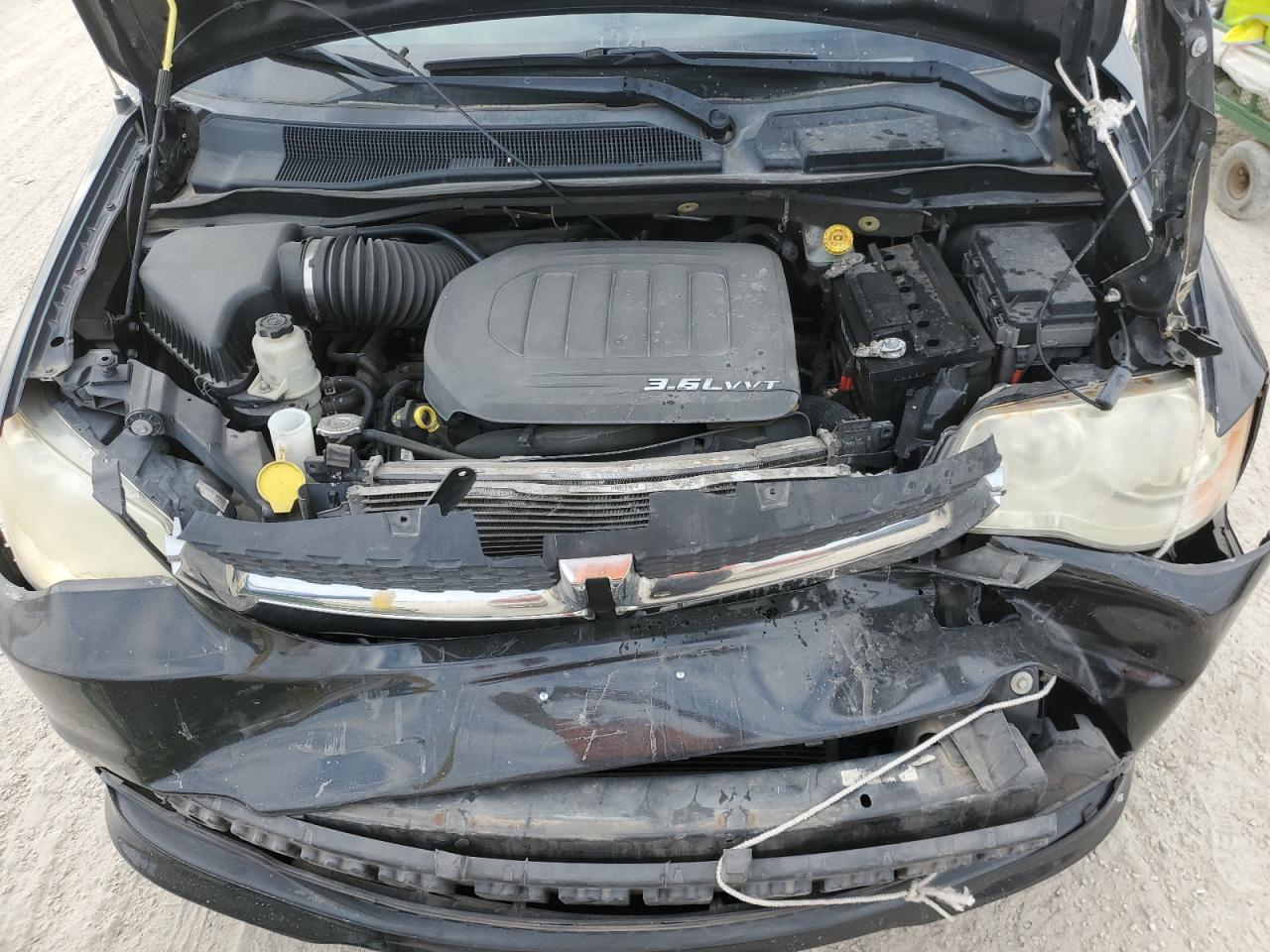 2012 Dodge Caravan - Image 12