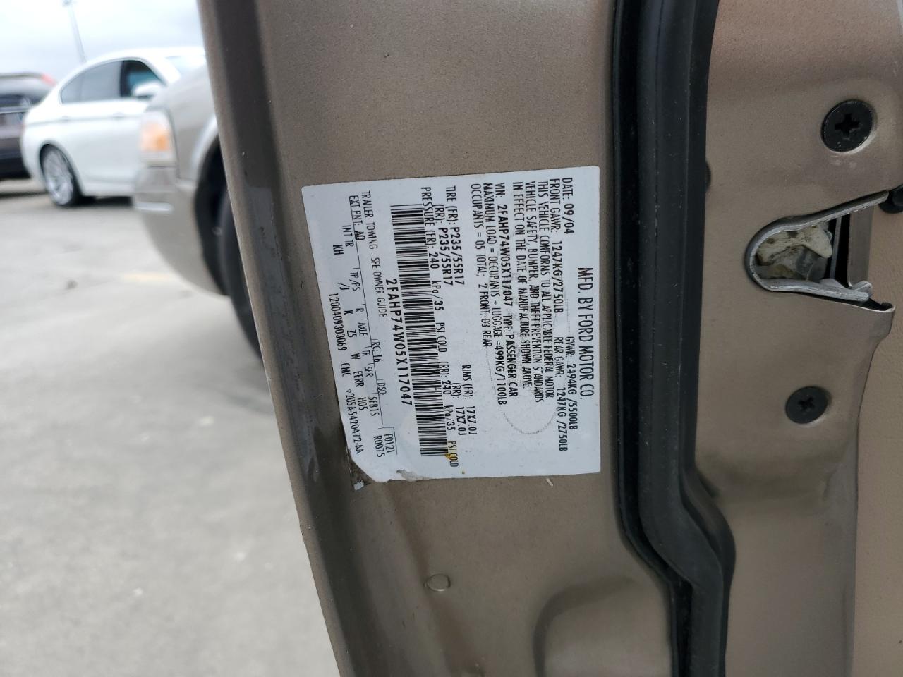 2005 Ford Crown Victoria Lx VIN: 2FAHP74W05X117047 Lot: 75131754