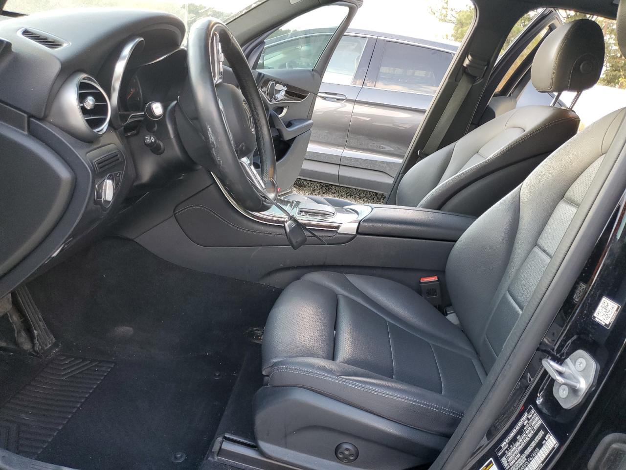 2020 Mercedes-Benz GLC - Image 7