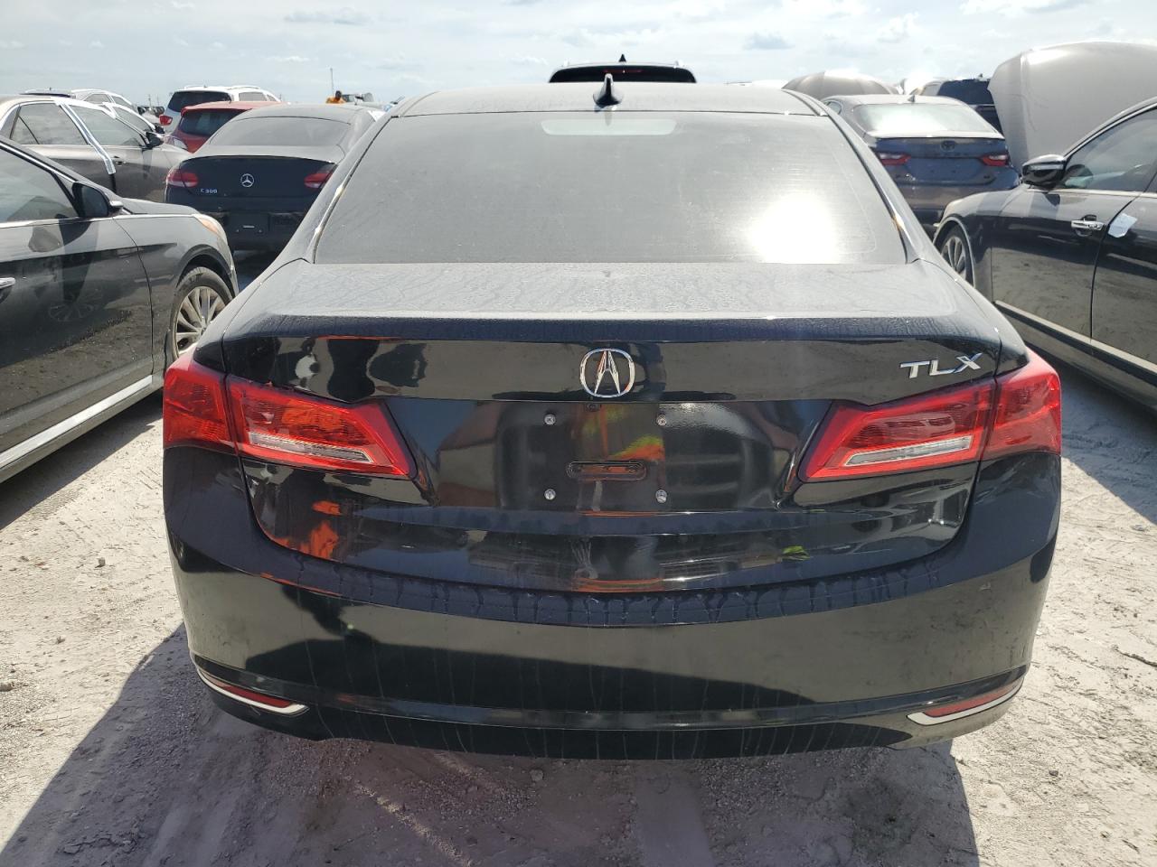 19UUB1F32JA008648 2018 Acura Tlx