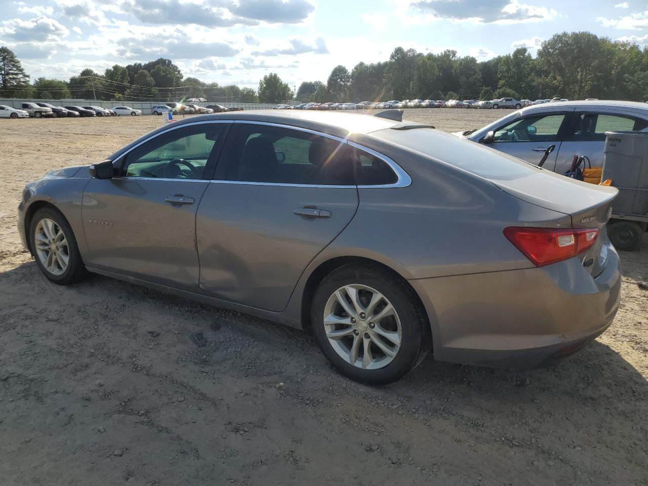 1G1ZE5ST7HF127813 2017 CHEVROLET MALIBU - Image 2