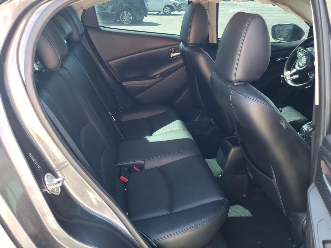 3MYDLBJV2LY705604 2020 Toyota Yaris Le 3MYDLBJV2LY705604 2020 Toyota Yaris Le