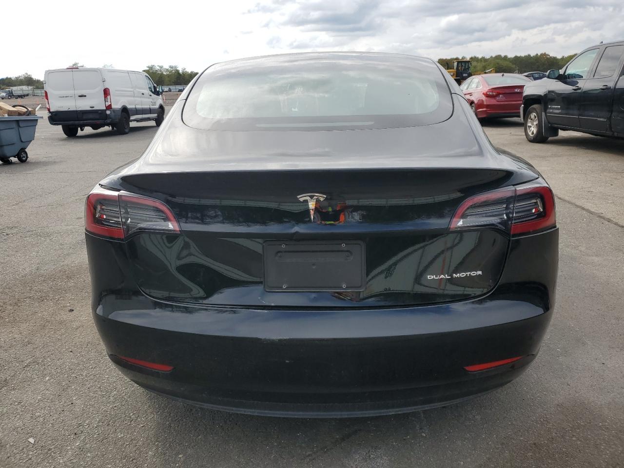 5YJ3E1EB9PF633364 2023 Tesla Model 3