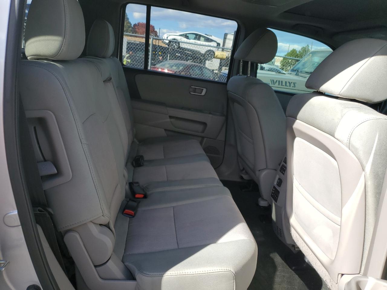 2015 Honda Pilot - Image 10