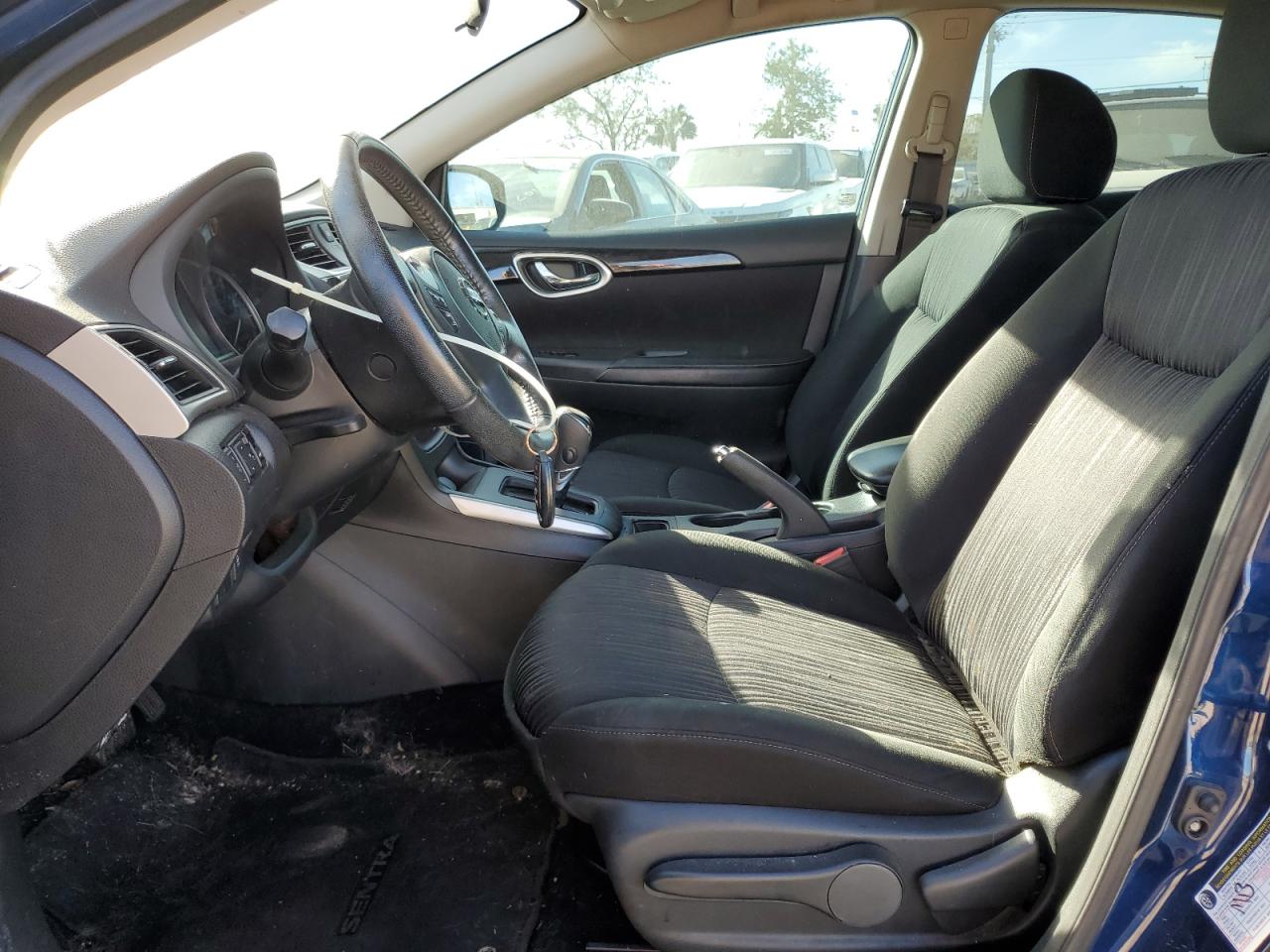 2019 Nissan Sentra - Image 7