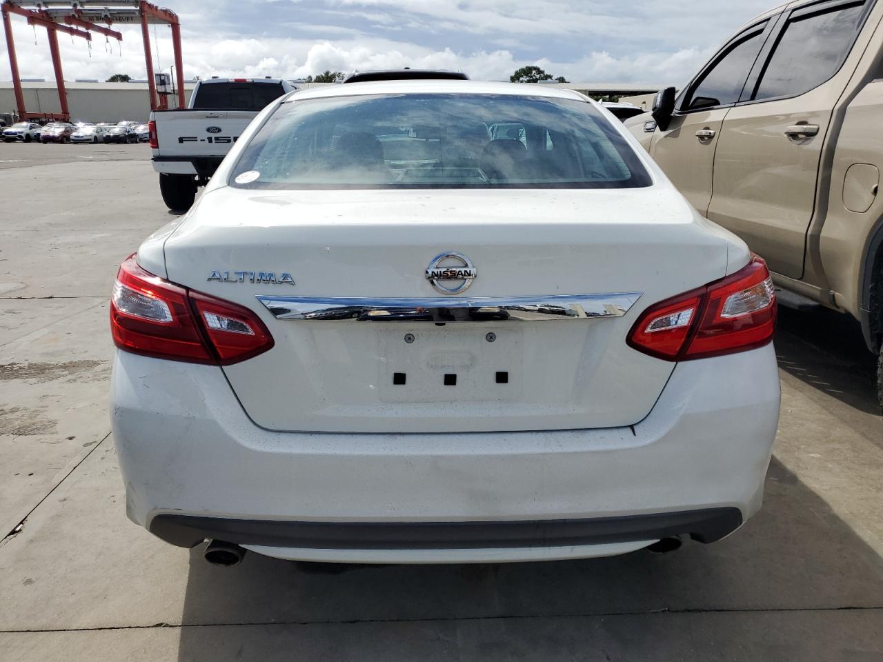 1N4AL3AP4GC213539 2016 Nissan Altima 2.5