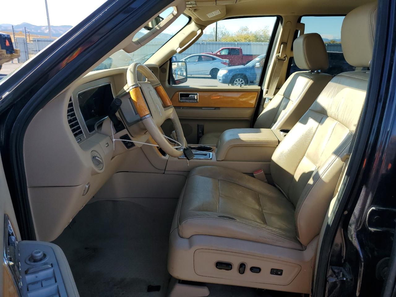 2007 Lincoln Navigator VIN: 5LMFU27577LJ03686 Lot: 76839444