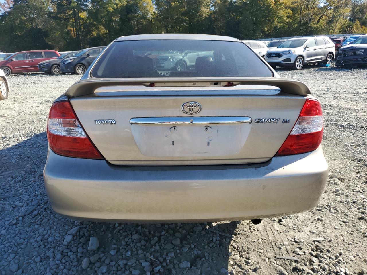 2002 Toyota Camry Le VIN: 4T1BE32K02U500757 Lot: 76335104