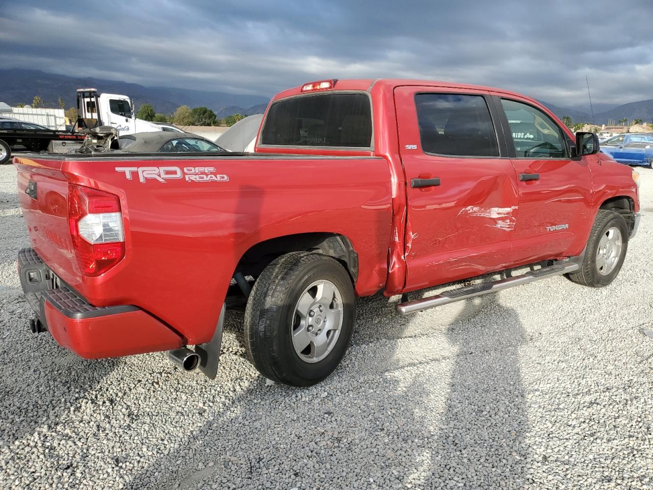 2017 Toyota Tundra Crewmax Sr5 VIN: 5TFEM5F12HX121428 Lot: 78230064