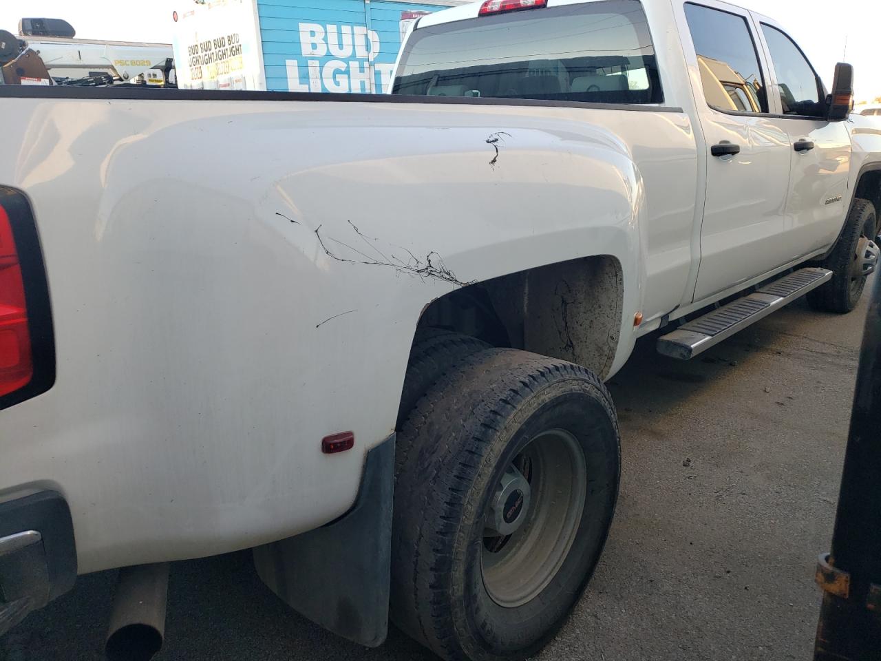 2016 GMC Sierra - Image 3