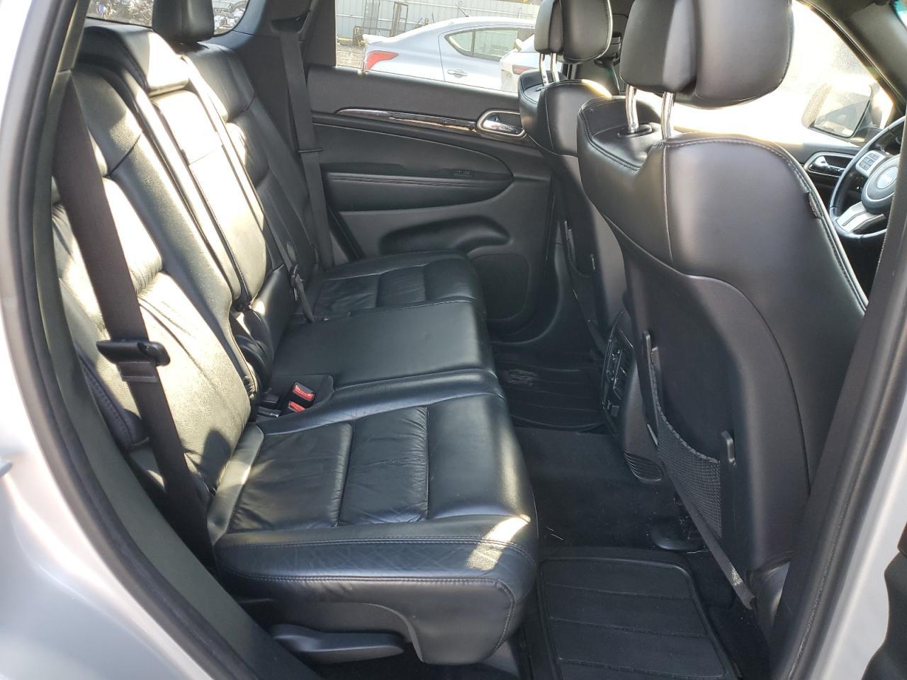 2012 Jeep Grand Cherokee - Image 11
