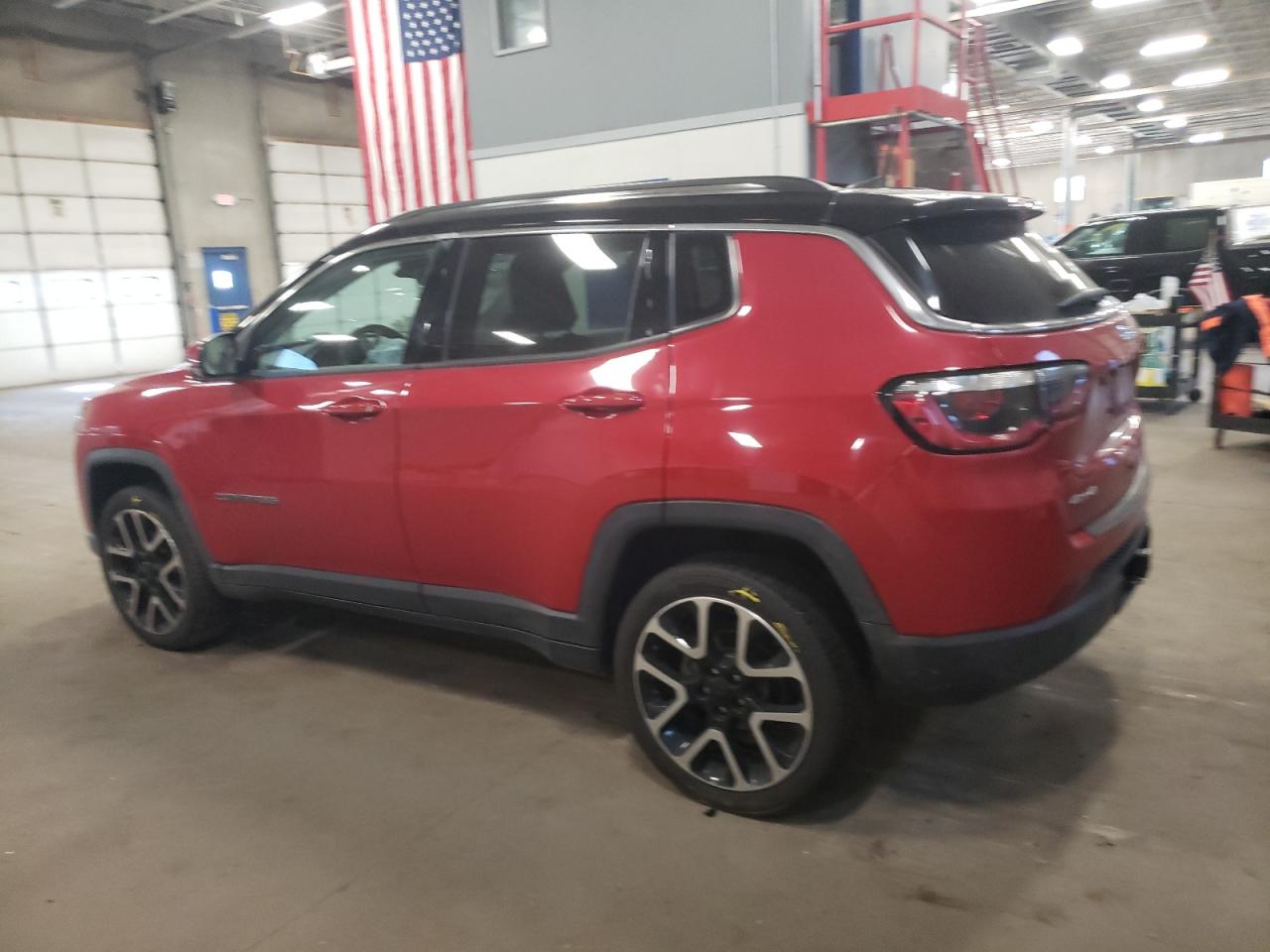 3C4NJDCB4JT346287 2018 JEEP COMPASS - Image 2