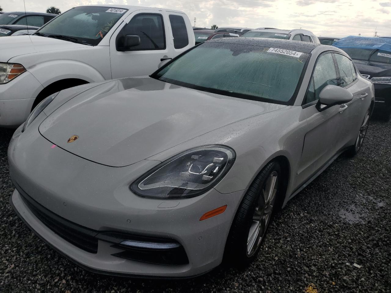 2018 PORSCHE PANAMERA