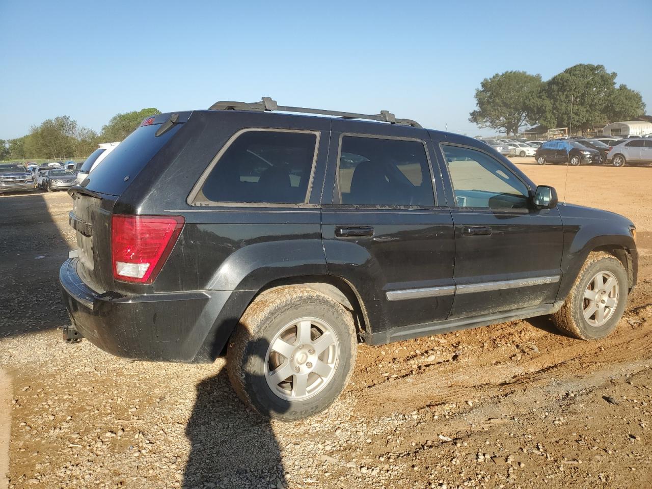 2010 Jeep Grand Cherokee - Image 3