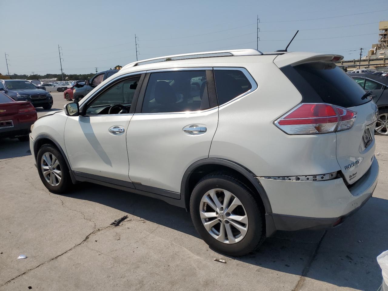 KNMAT2MT3GP642144 2016 NISSAN ROGUE - Image 2