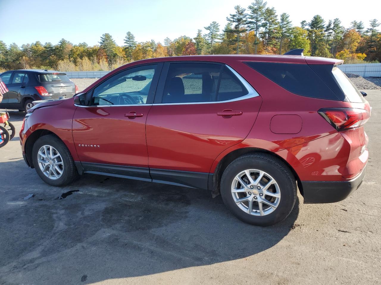 2023 Chevrolet Equinox - Image 2