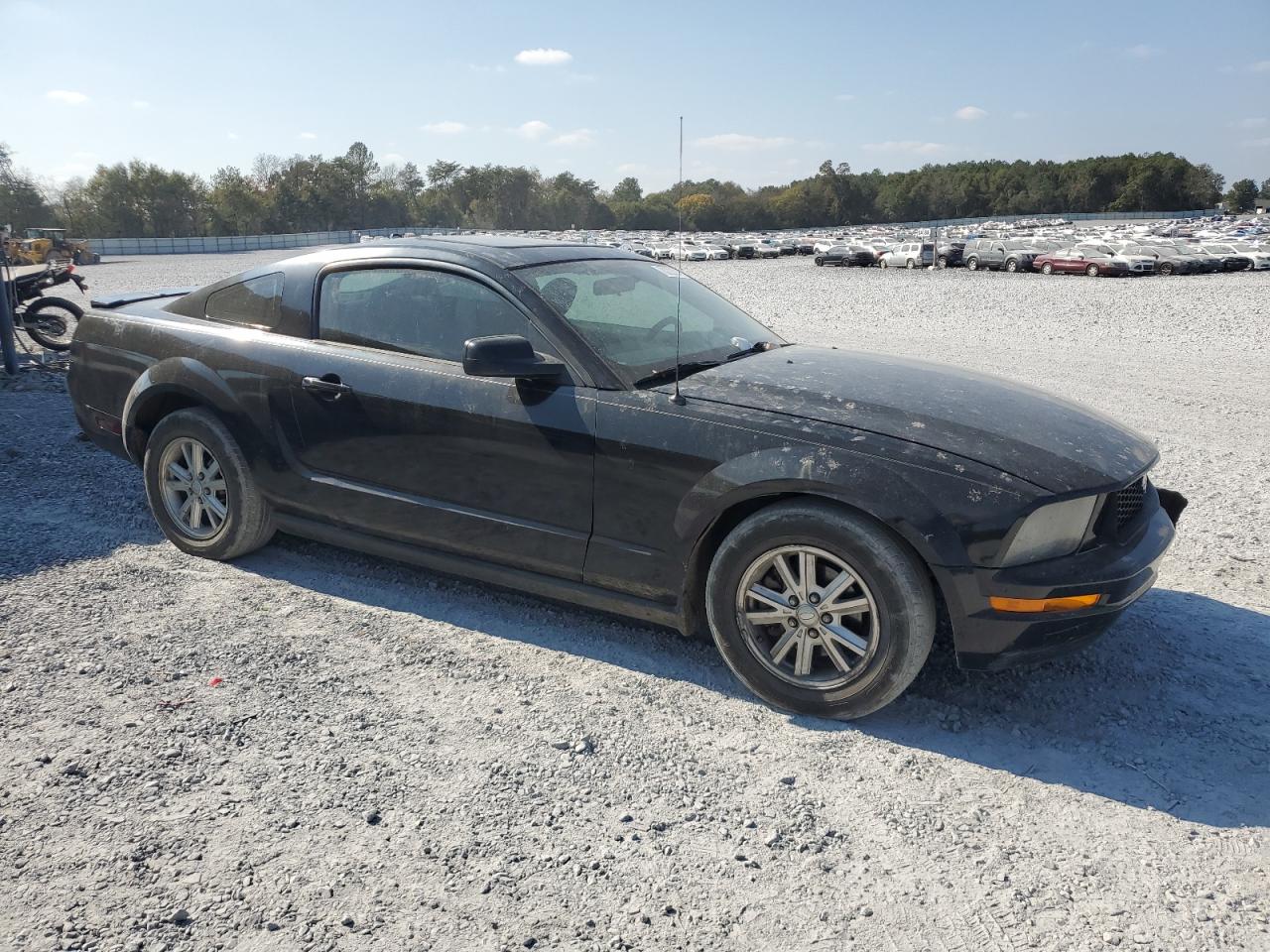 2008 Ford Mustang - Image 4