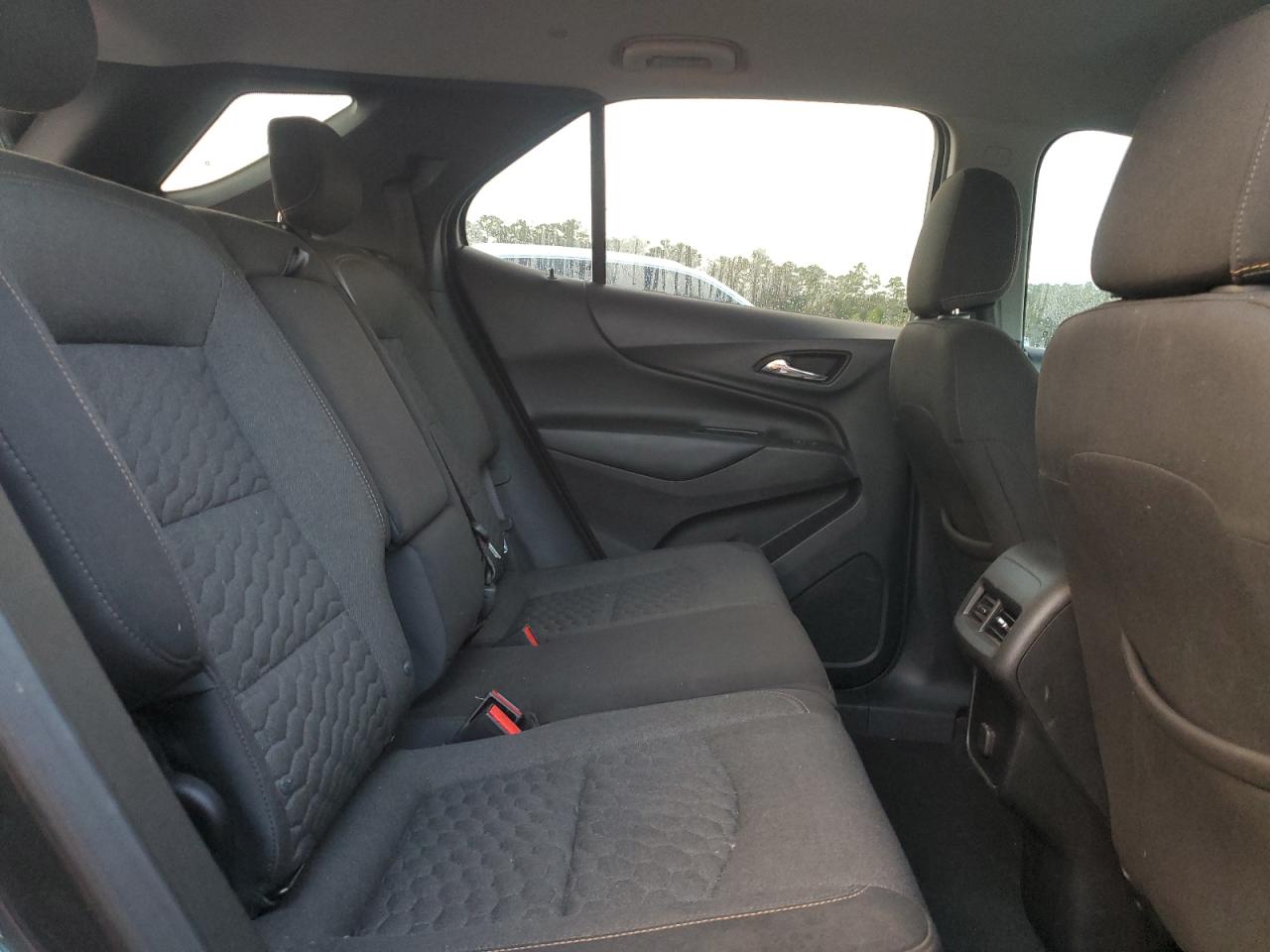 2018 Chevrolet Equinox - Image 11