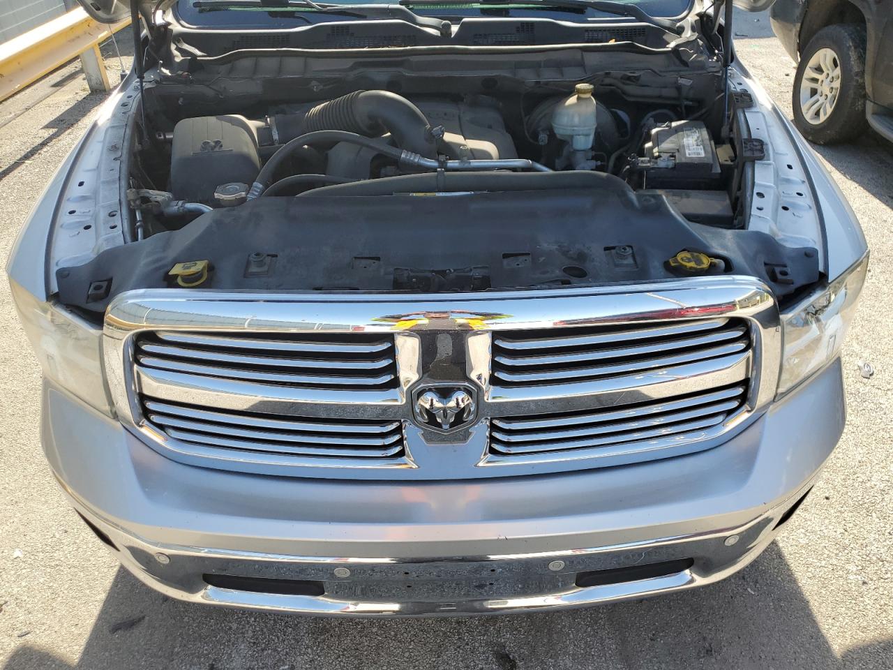 1C6RR7LT7GS103739 2016 Ram 1500 Slt