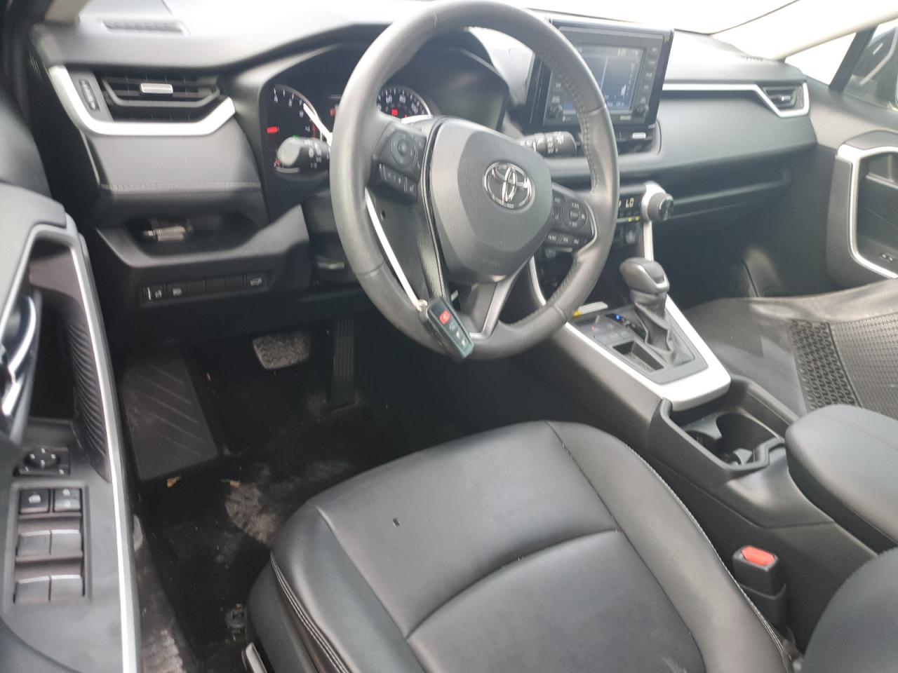 2021 Toyota Rav4 Xle Premium VIN: 2T3C1RFV7MC172692 Lot: 76201994