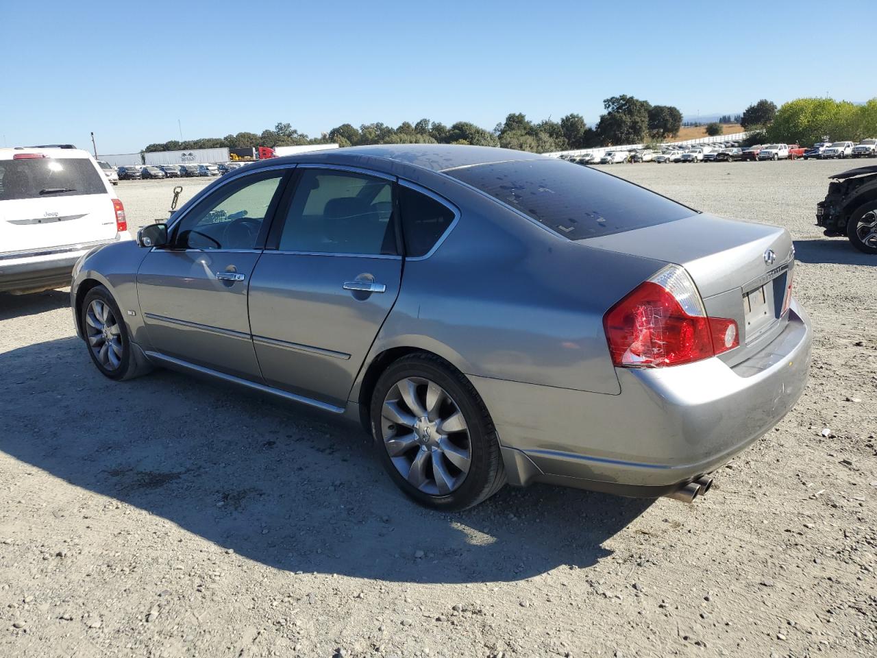 2007 Infiniti M - Image 2
