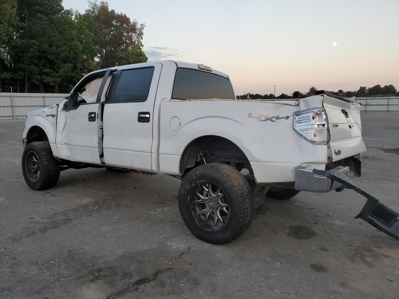 2014 Ford F-150 - Image 2