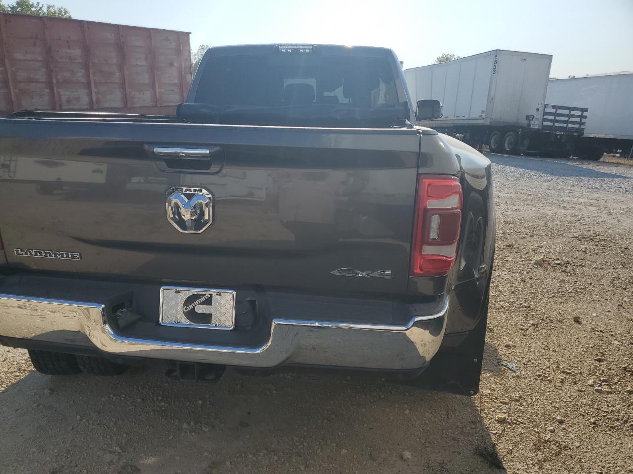 3C63RRML8KG533988 2019 Ram 3500 Laramie