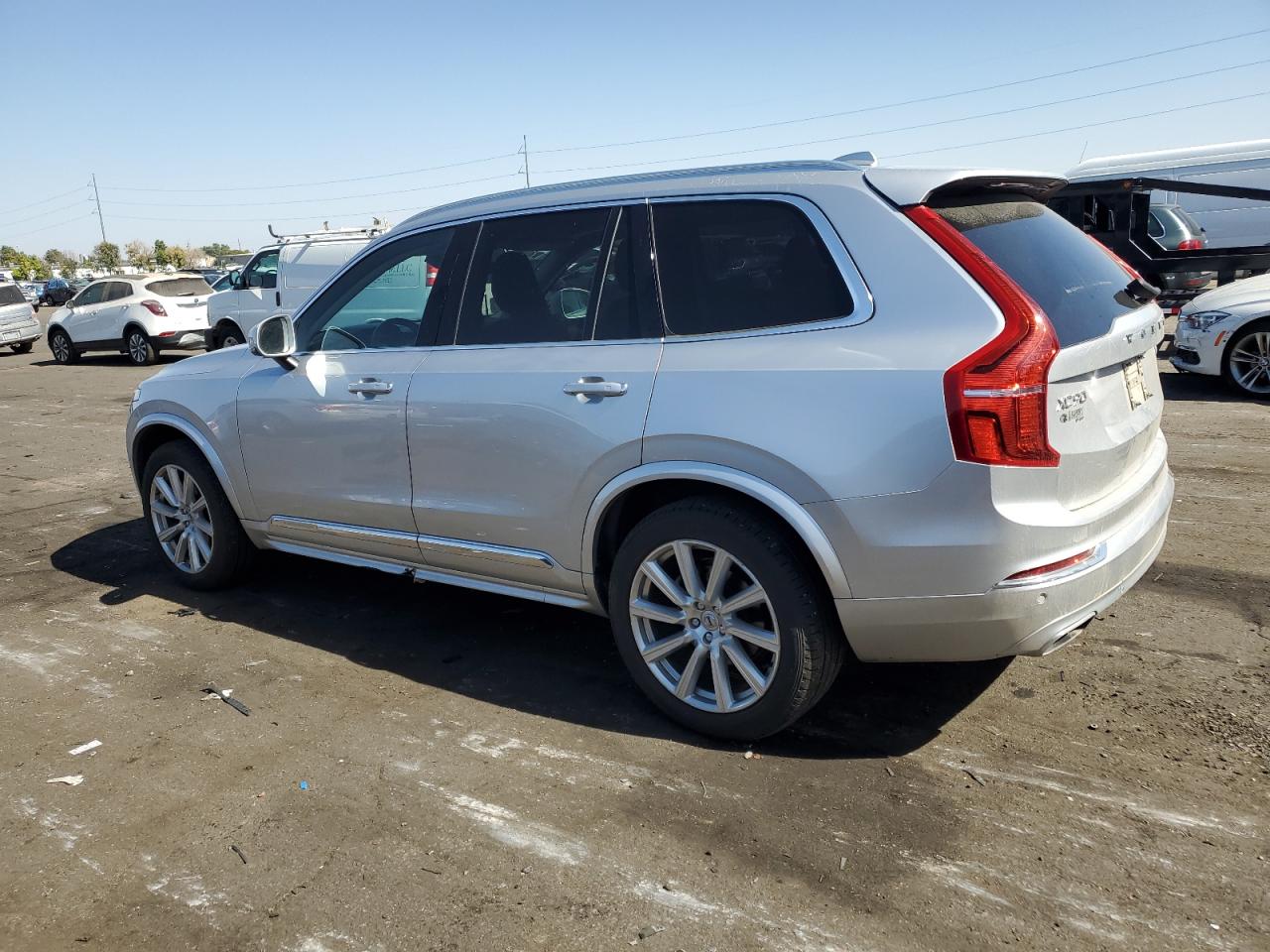 YV4A22PL7K1454525 2019 VOLVO XC90 - Image 2