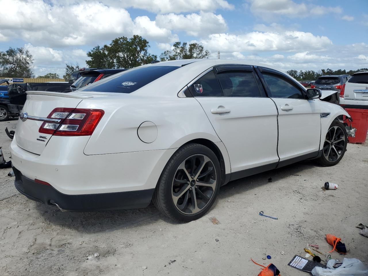 2014 Ford Taurus Sel VIN: 1FAHP2E85EG174613 Lot: 76810134