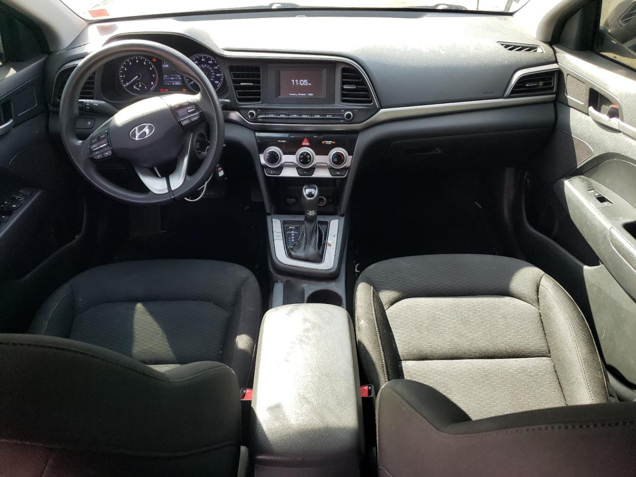 2019 Hyundai Elantra - Image 8