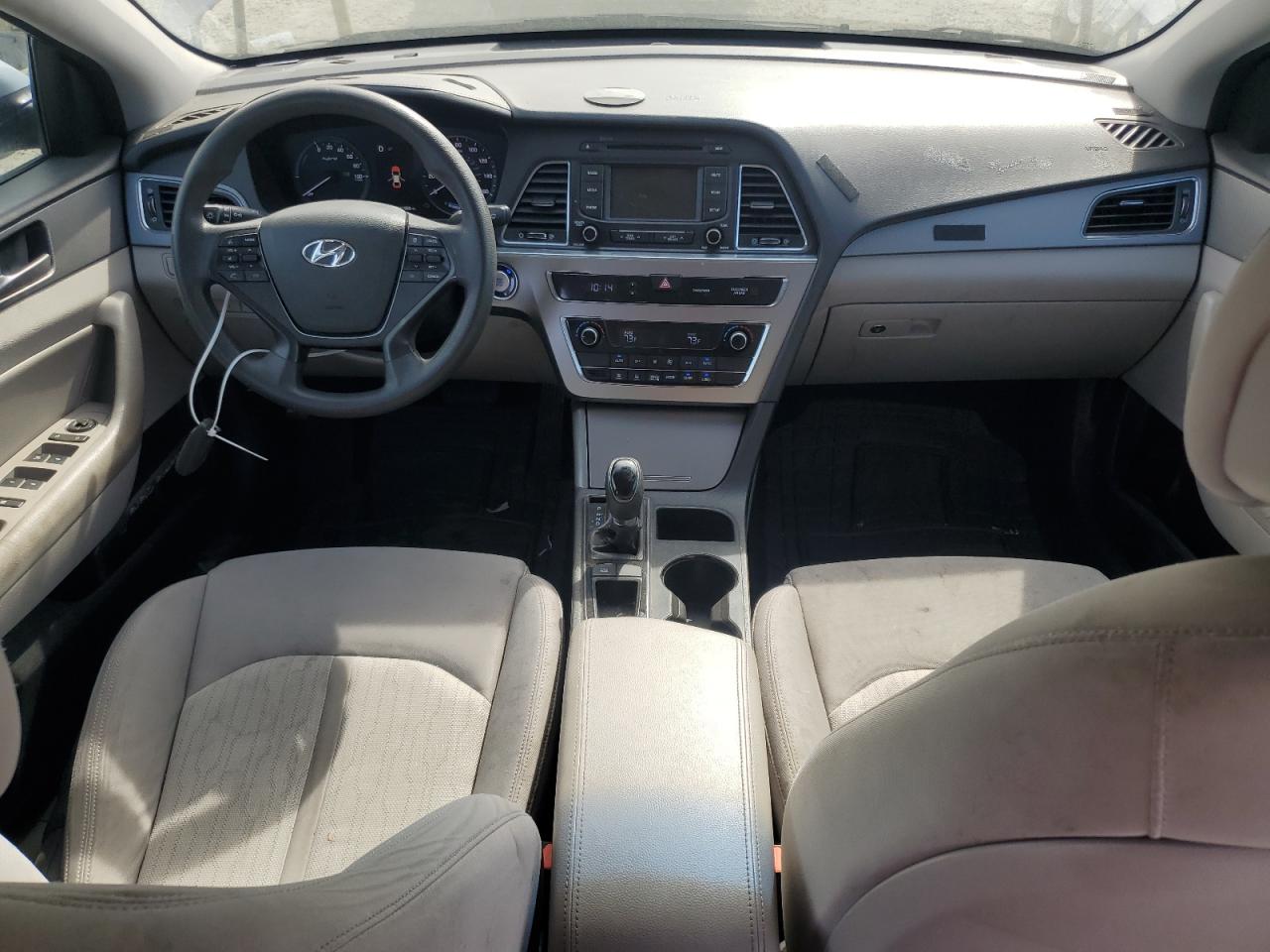 2016 Hyundai Sonata Hybrid VIN: KMHE24L10GA011463 Lot: 75455684