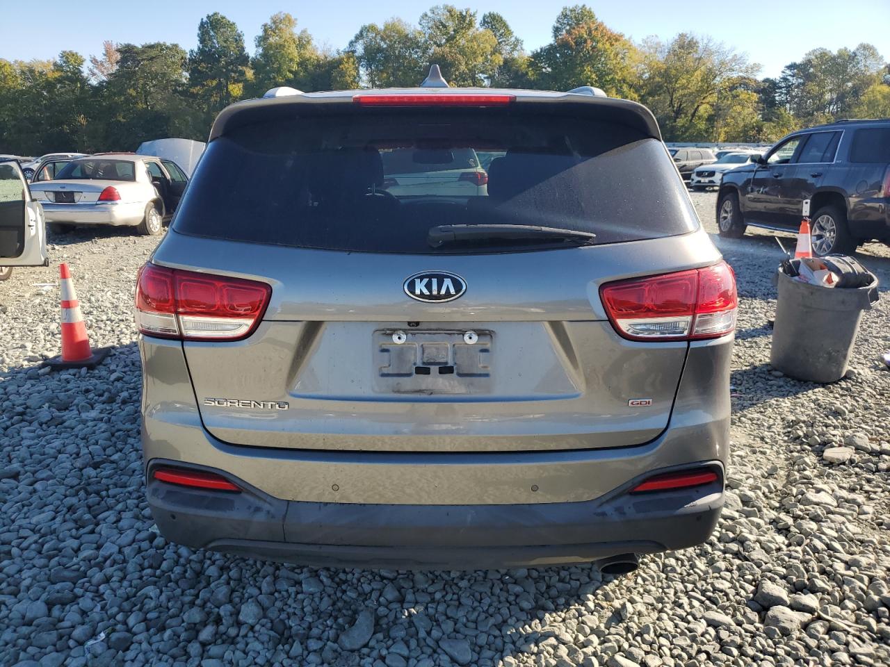 2017 Kia Sorento Lx VIN: 5XYPG4A38HG277964 Lot: 74847964