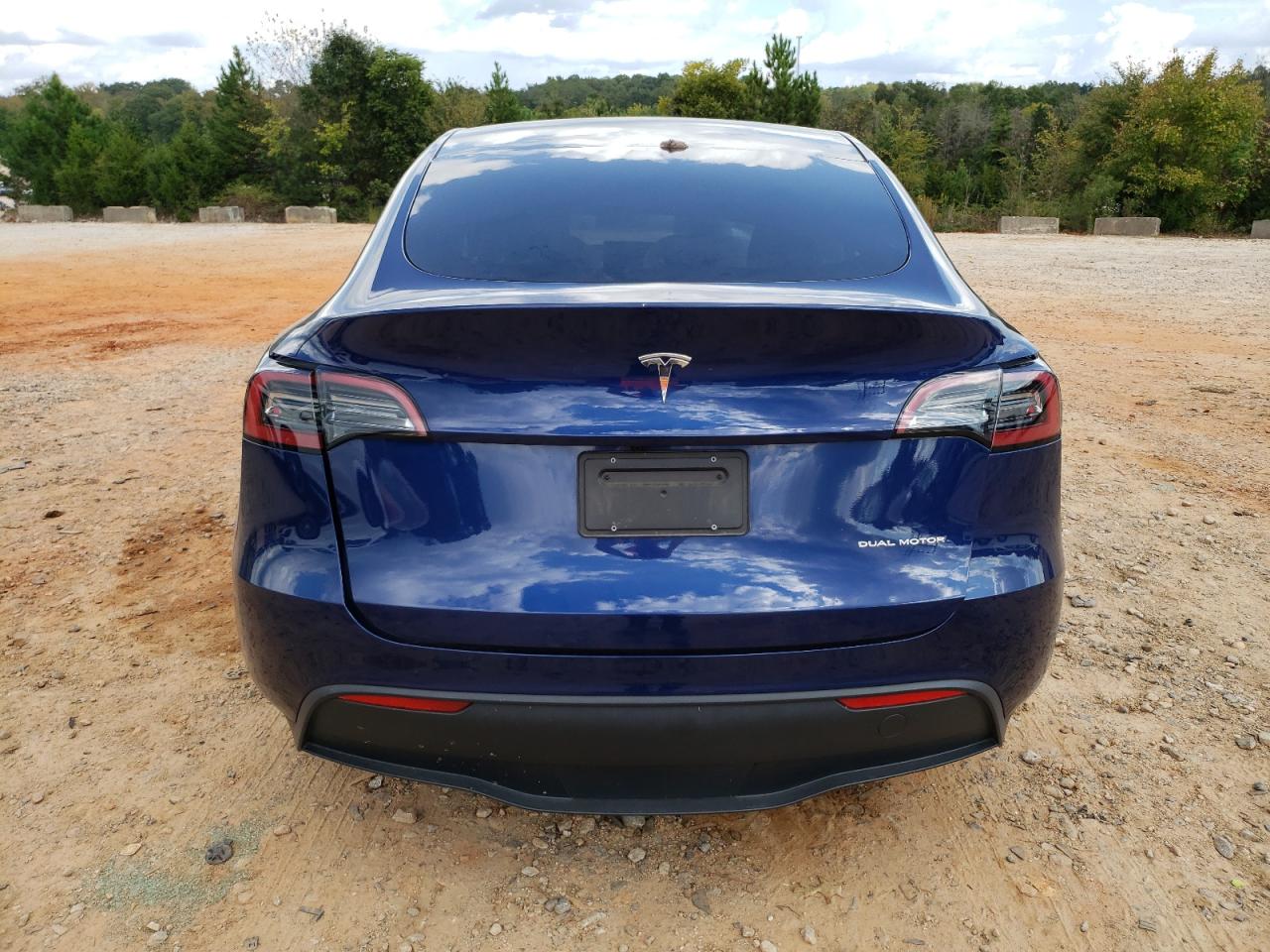 2023 Tesla Model Y VIN: 7SAYGDEE3PF670666 Lot: 74322594