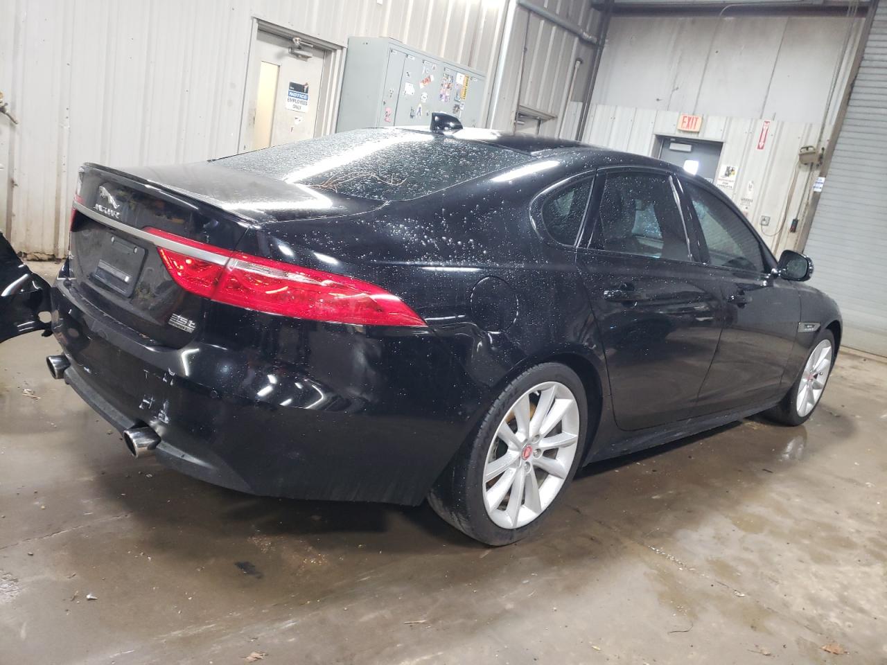 2017 Jaguar XF - Image 3