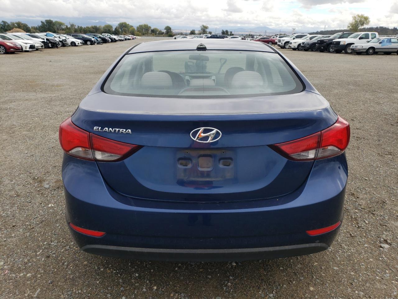 2016 Hyundai Elantra Se VIN: 5NPDH4AE4GH725643 Lot: 78915054