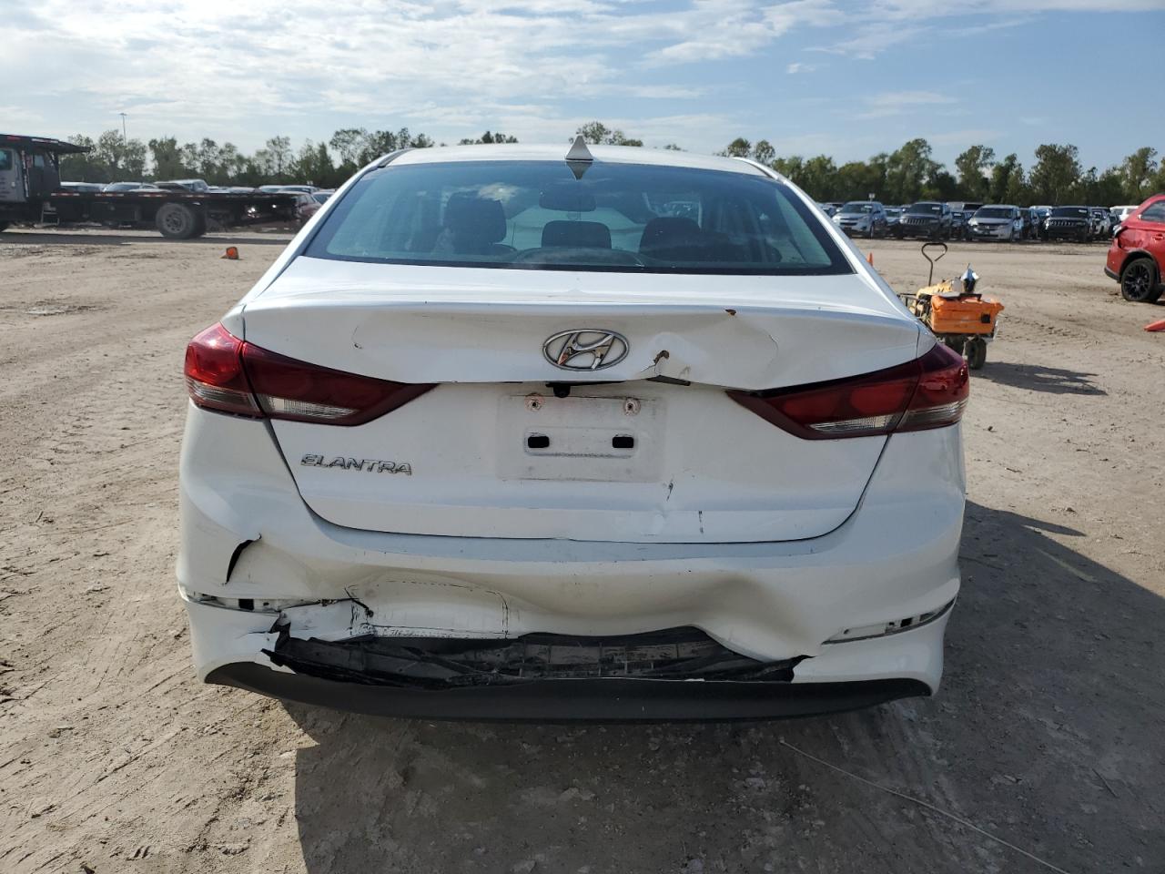 VIN 5NPD84LF4HH172225 2017 HYUNDAI ELANTRA no.6